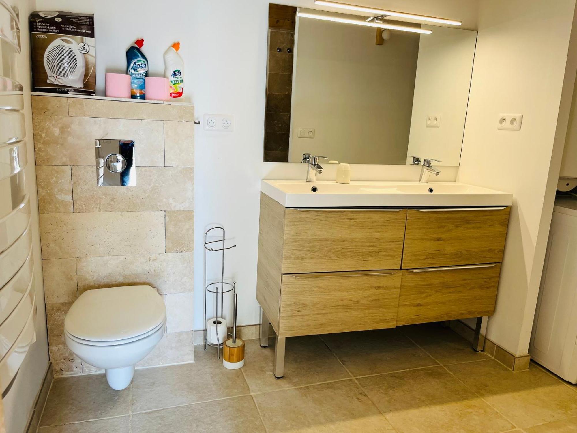 Chez Nous Hotel Merindol Ngoại thất bức ảnh