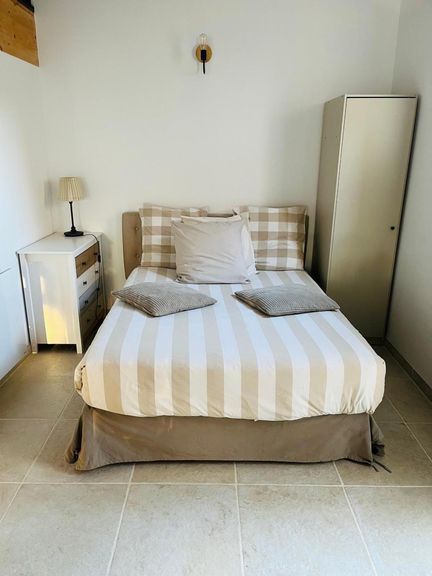 Chez Nous Hotel Merindol Ngoại thất bức ảnh
